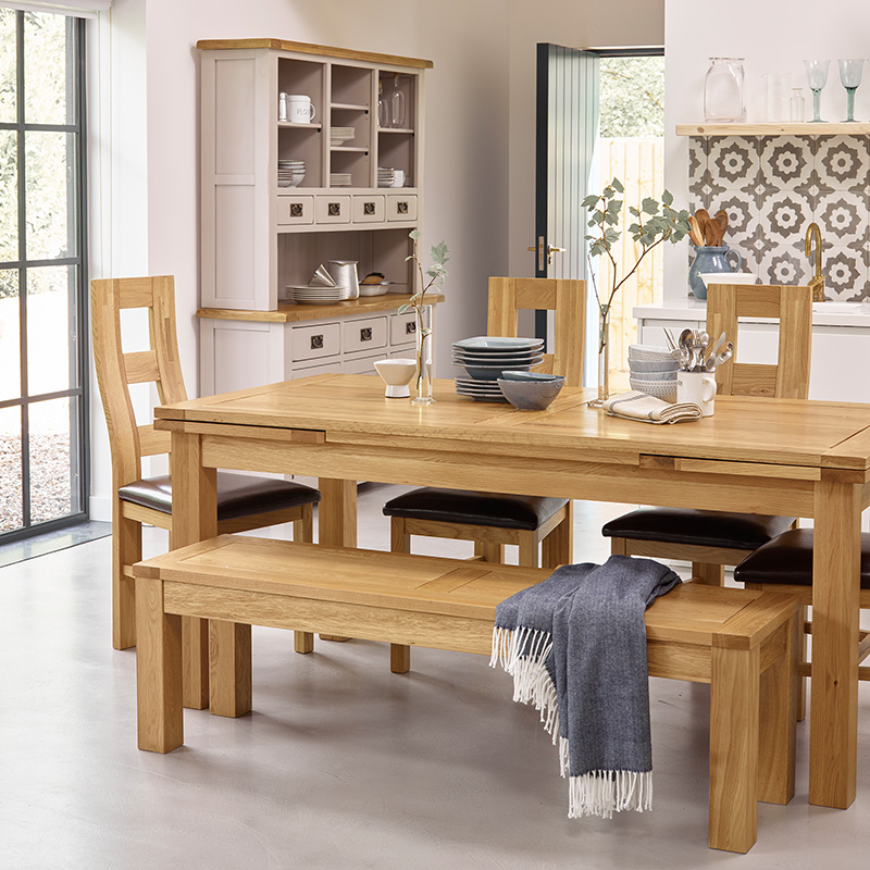 Dining table sizes: how to choose the right table