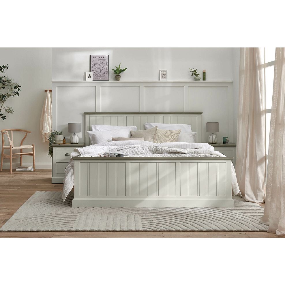 Brompton Painted Acacia and Ash Top Super King-size Bed - Solid Hardwood 2
