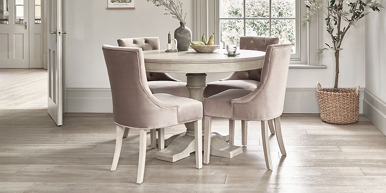 Round Dining Table and Chairs
