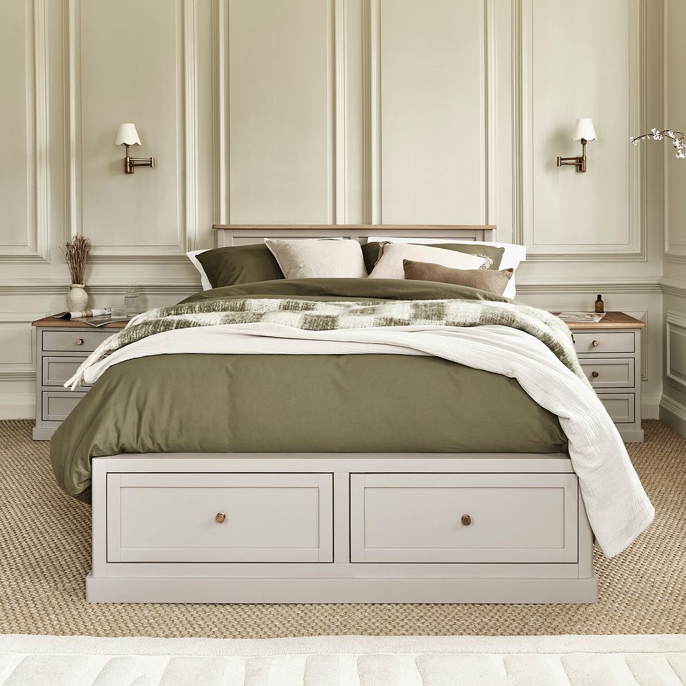 Henley Natural Oak and Stone Painted Hardwood Storage King-size Bed 1