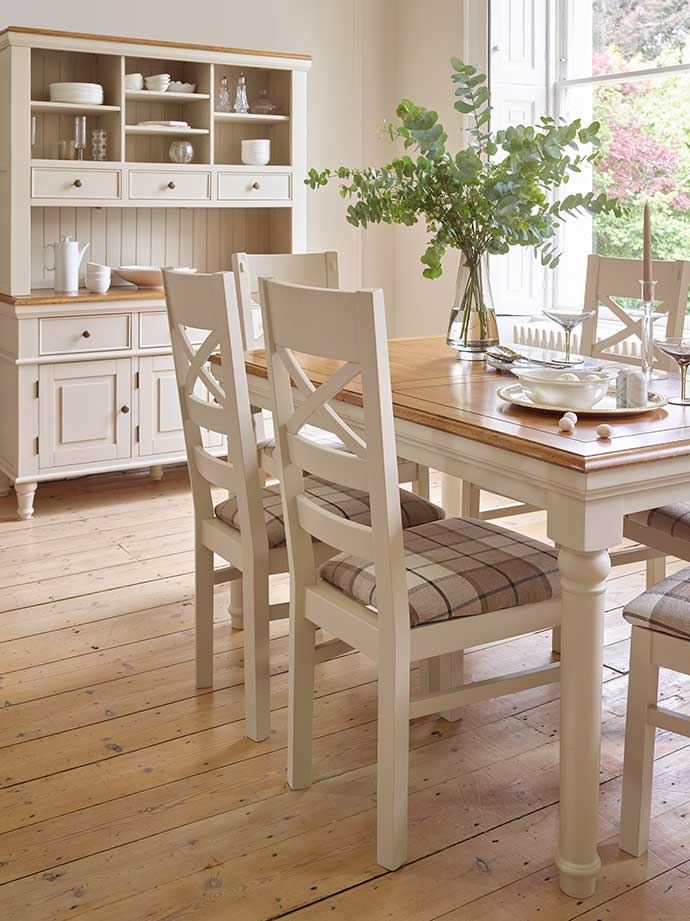 shay range dining room furniture