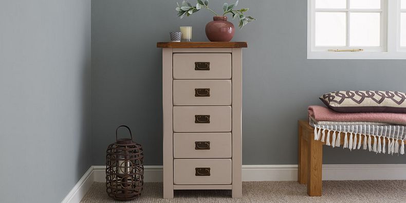 Narrow Chest of Drawers